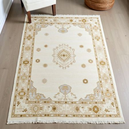 Light Ivory Oushak Wool Rug